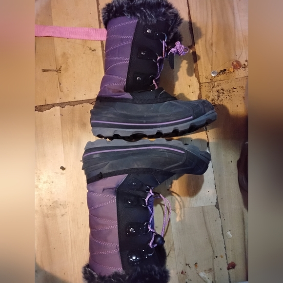 Kamik Kids Fur-Lined Black and Purple Snow Boots - Picture 1 of 6